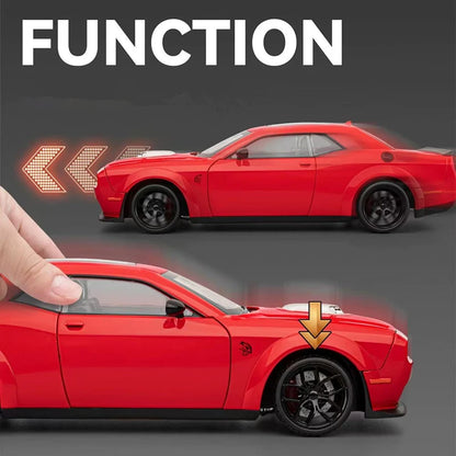 1:18 Dodge Challenger R/T Scat Pack Shaker