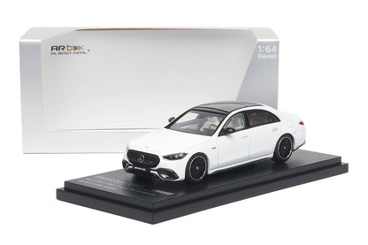 1:64 Mercedes-Benz S63 E Performance 2023