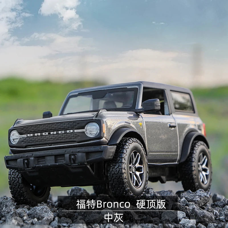 1:24 Ford Bronco Badlands 2021