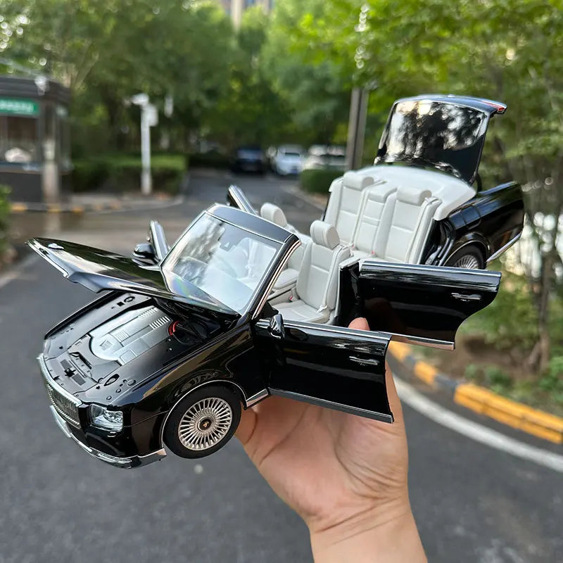 1:18 Toyota Century Convertible
