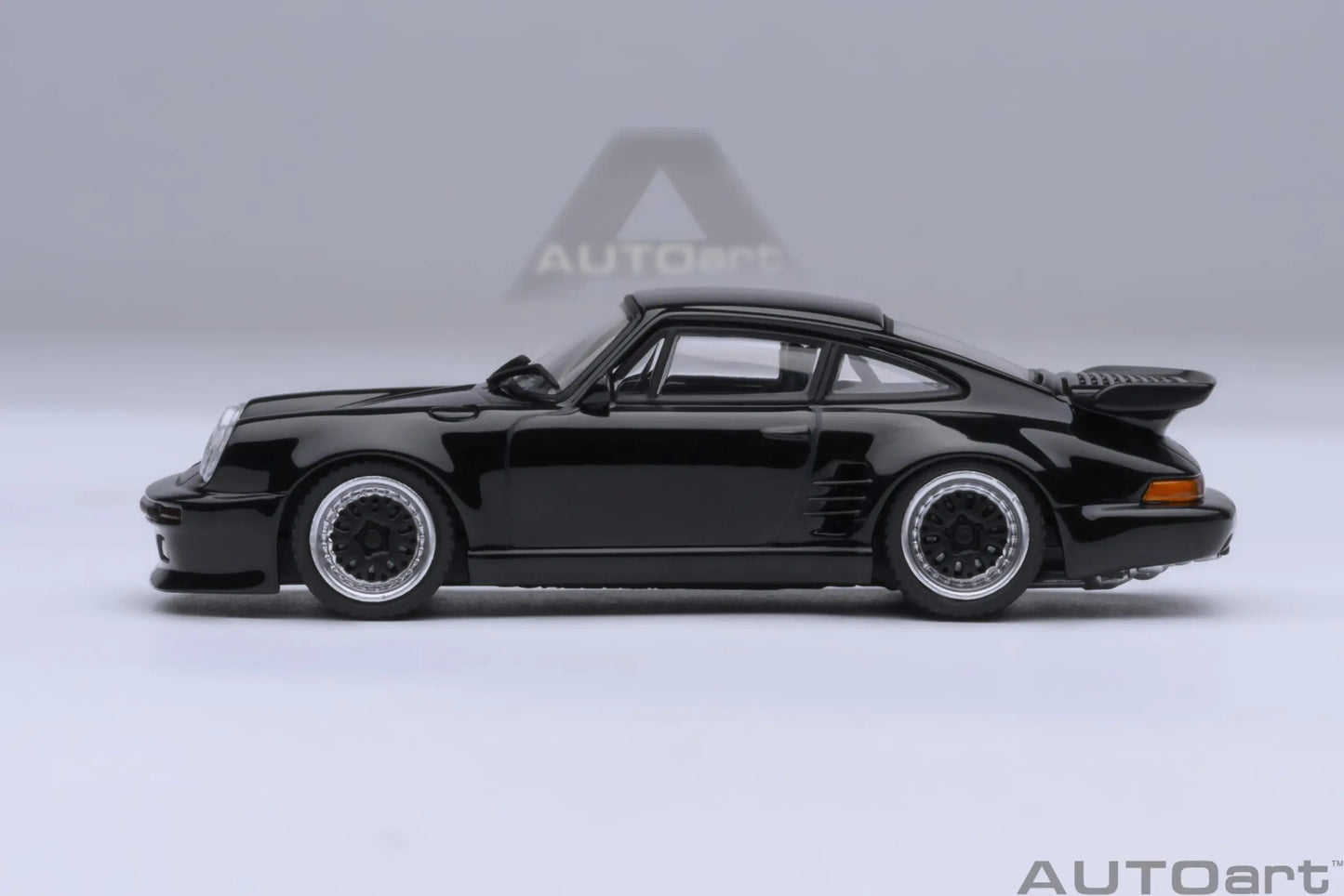 1:64 Porsche 911(930) TURBO WANGAN MIDNIGHT BLACKBIRD