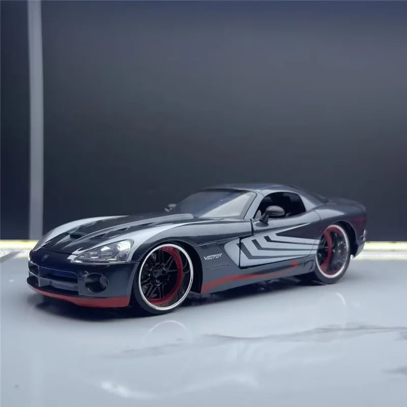 1:24 Dodge Viper SRT Hellcat