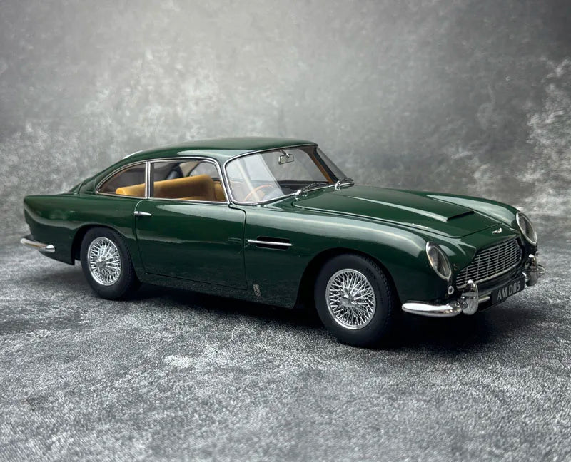 1:18 Aston Martin DB5 "Goldfinger" 007 Movie Edition