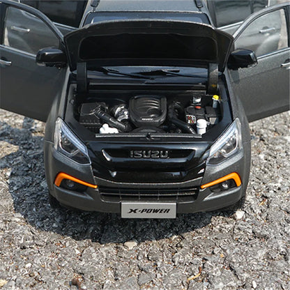 1:18 ISUZU MU-X SUV