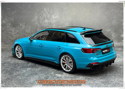 1:18 Audi RS4