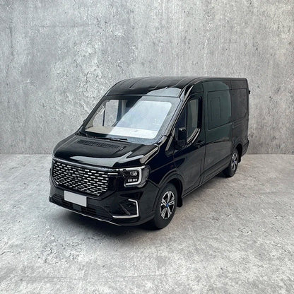 1:18 Ford Transit