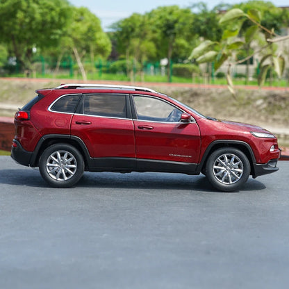 1:18 Jeep Cherokee