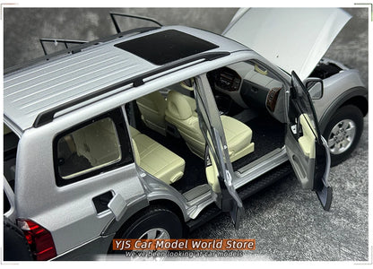 1:18 Mitsubishi Pajero V73