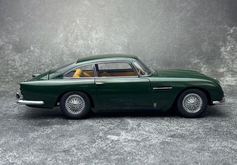 1:18 Aston Martin DB5 "Goldfinger" 007 Movie Edition