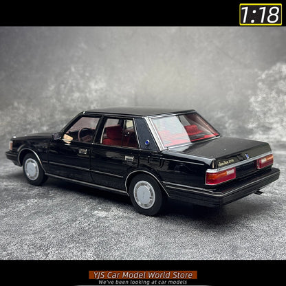 1:18 Toyota Crown MS122