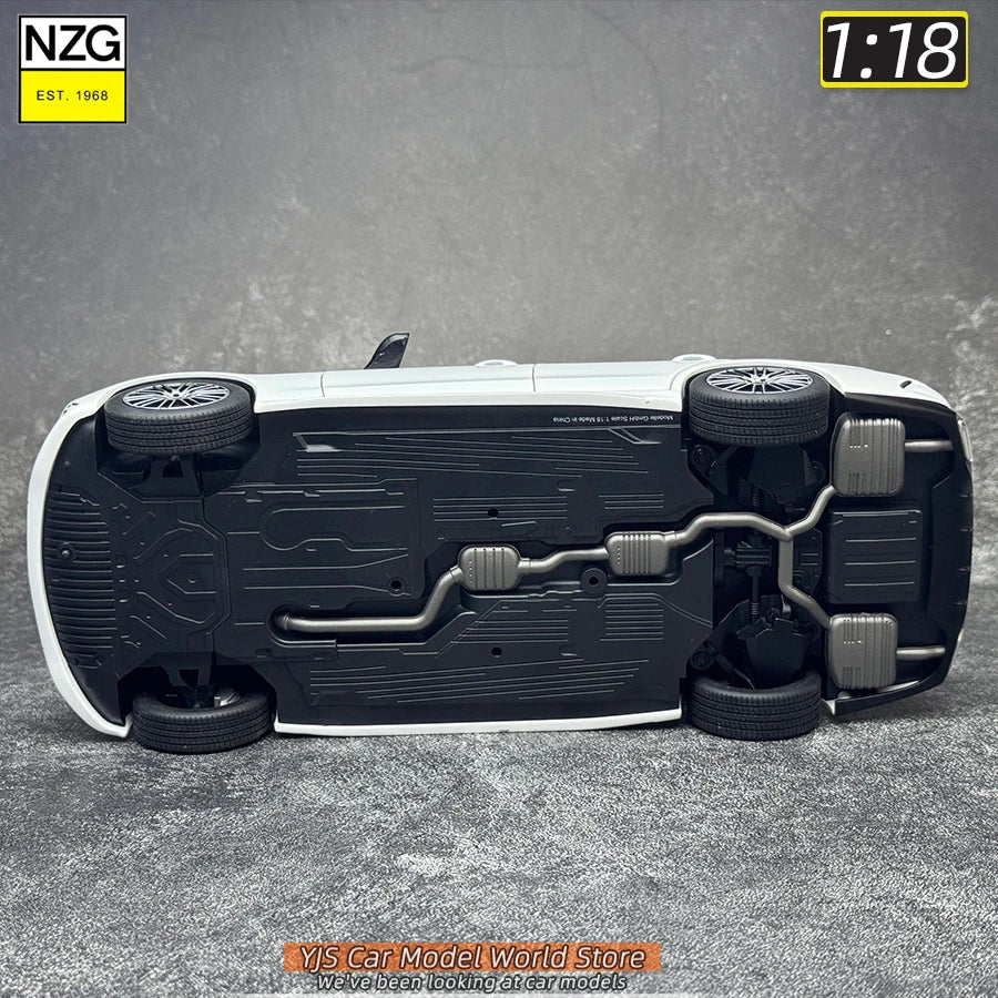 1:18 2025 Mercedes-Benz C260