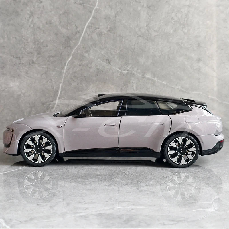 1:18 Audi E5 Sportback