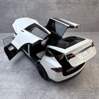 1:18 Tesla Model X