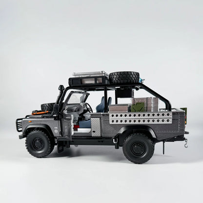 1:24 Land Rover Defender Camel Trophy