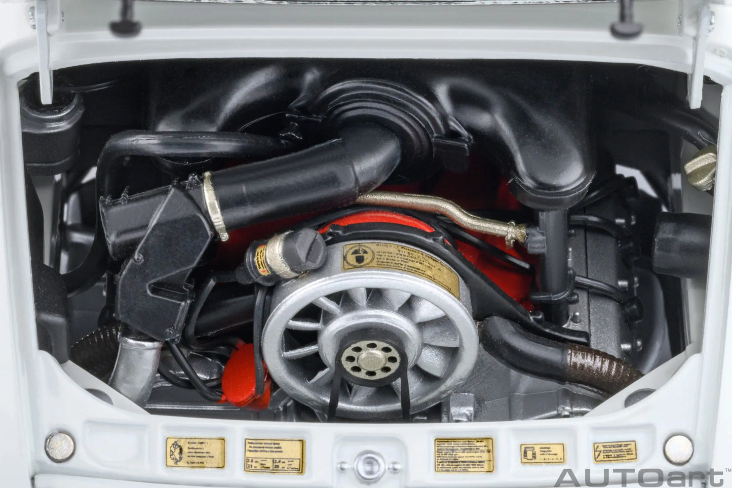 1:18 Porsche 911 Carrera 2.7 RS "THE CIRCUIT WOLF"