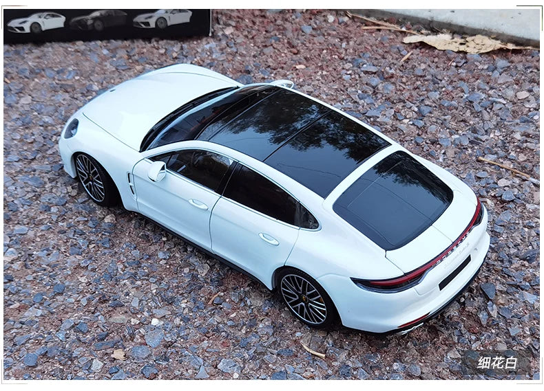 1:18 Porsche Panamera