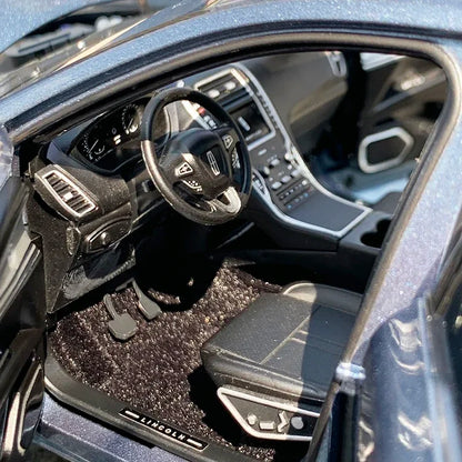 1:18 Lincoln NAUTILUS