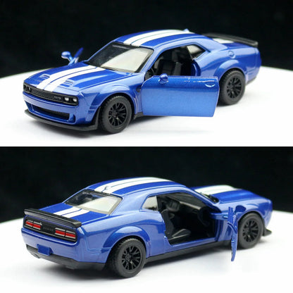 1:44 Dodge Challenger SRT 2022