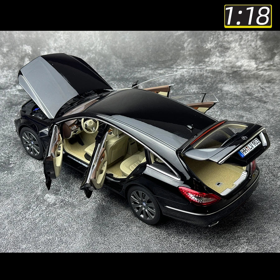 1:18 Mercedes BENZ CLS CLASS SHOOTING BRAKE 2011