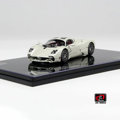 1:43 Pagani Utopia