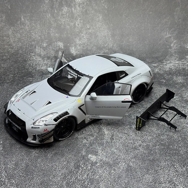 1:18 Nissan GT-R R35 LB TYPE