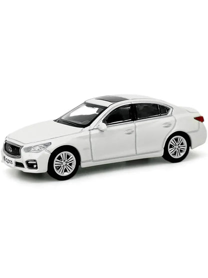 1:64 Infiniti Q50S White