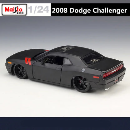 1:24 Dodge Challenger 2008