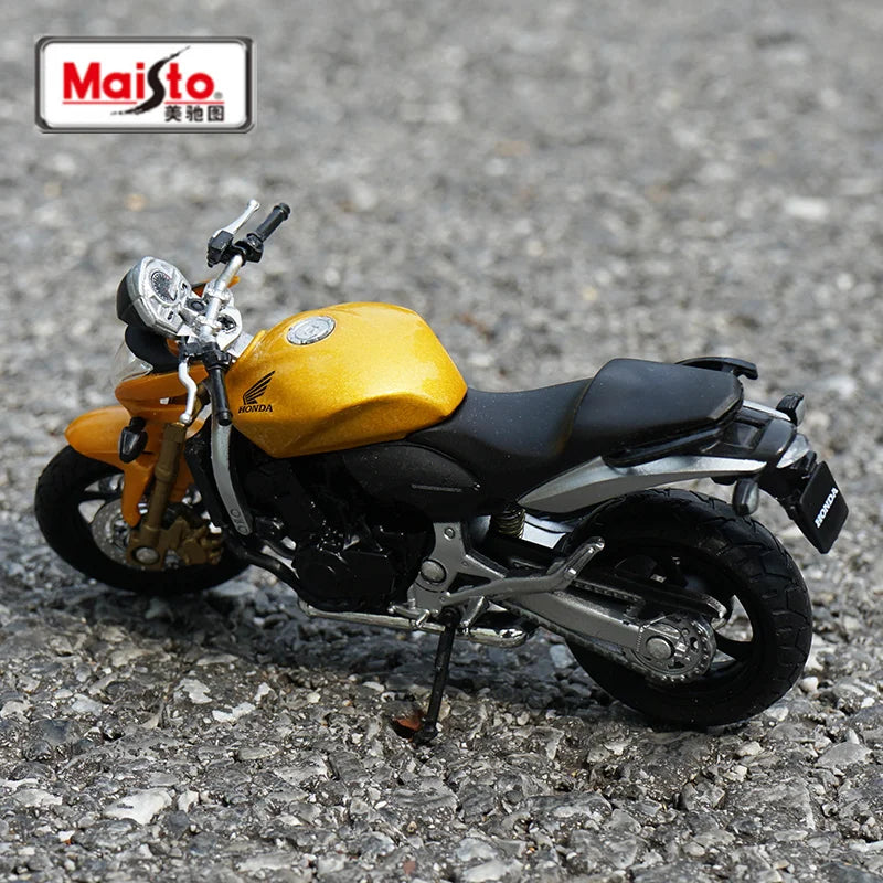 1:18 HONDA CB600F Hornet