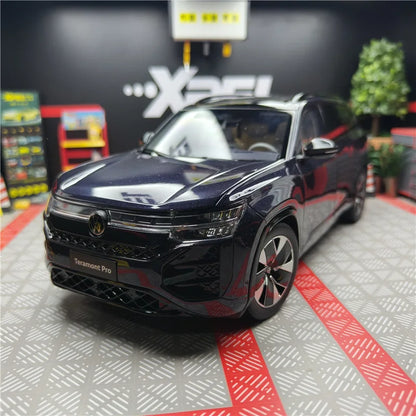 1:18 Volkswagen Teramont Pro