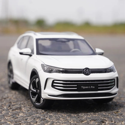 1:18 2025 Volkswagen Tiguan L PRO