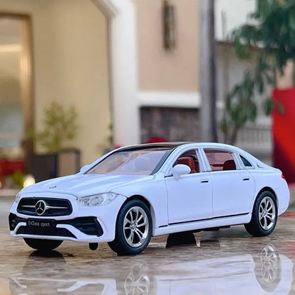 1:32 Mercedes-Benz E-Class E300 L