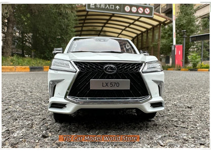 1:18 Lexus LX570