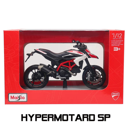 1:12  KTM 1290 Super Duke R Kawasaki Suzuki