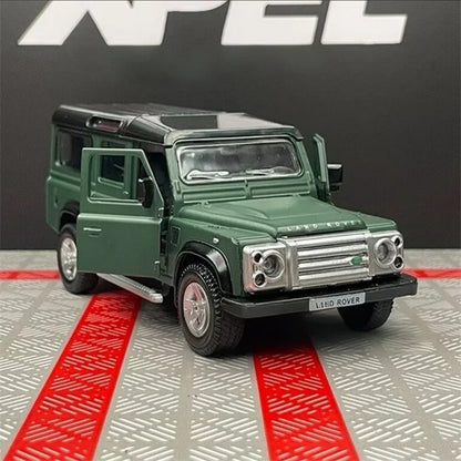 1:36 Land Rover Defender