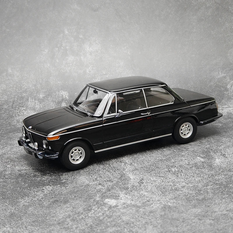 1:18 BMW 2002 1602/L2002ti