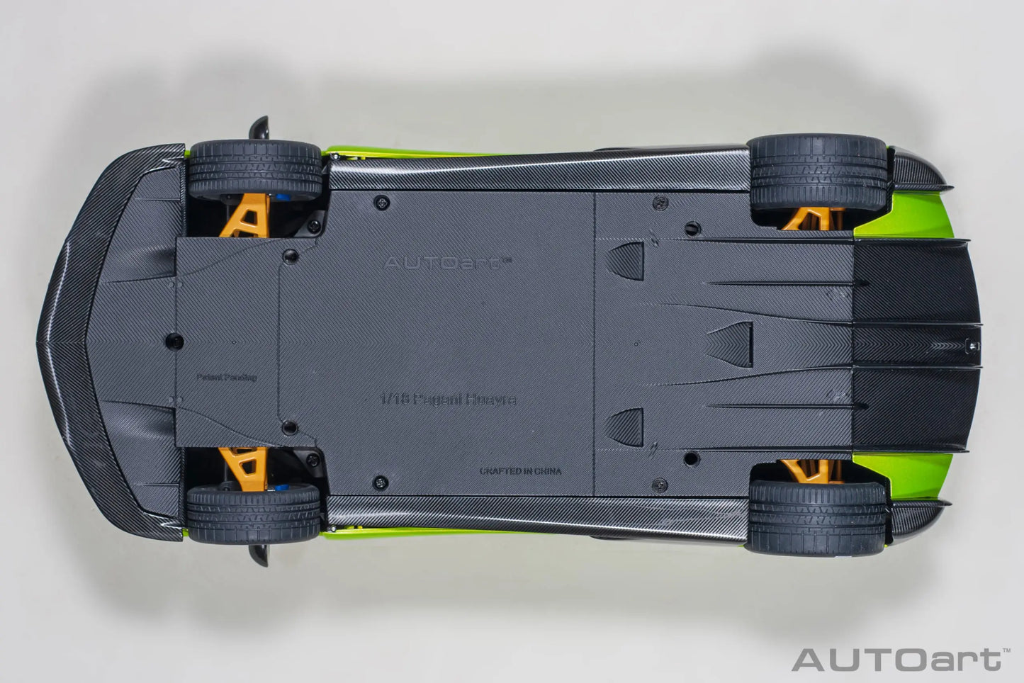 1:18 Pagani Huayra Roadster