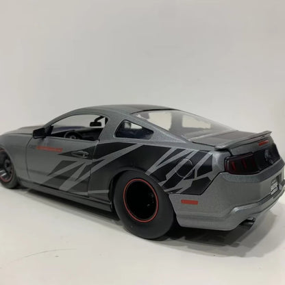 1:24 2010 Ford Mustang GT