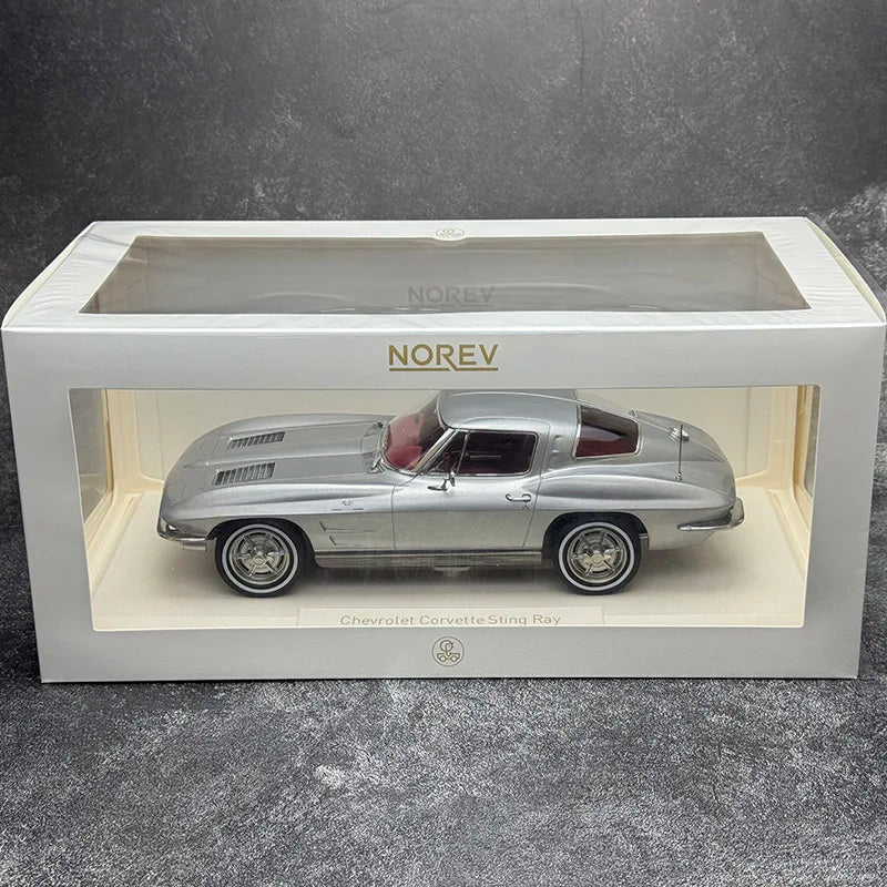 1:18 Chevrolet Corvette Sting Ray 1963