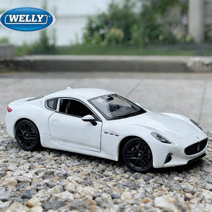 1:24 2023 Maserati Granturismo Folgore Coupe