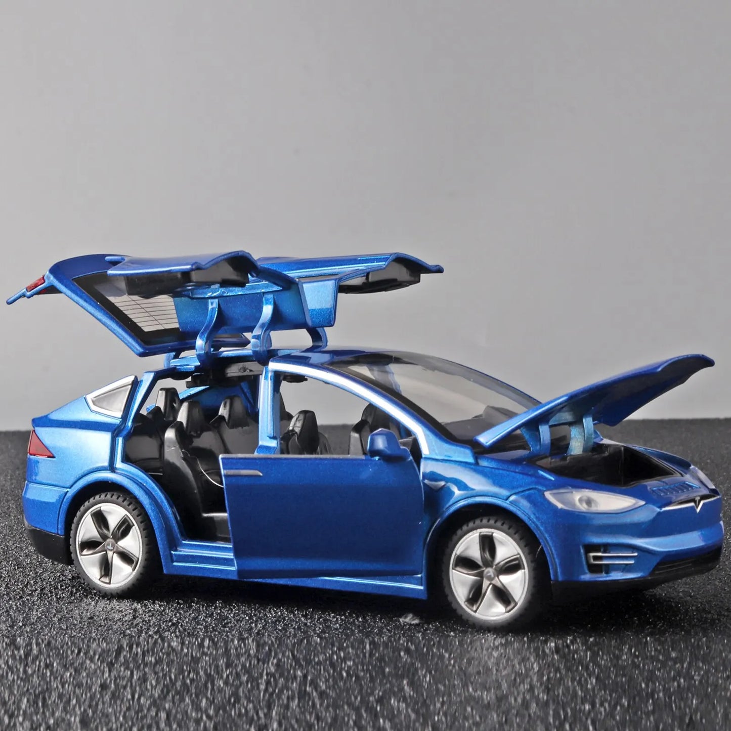 1:32 Tesla Model X