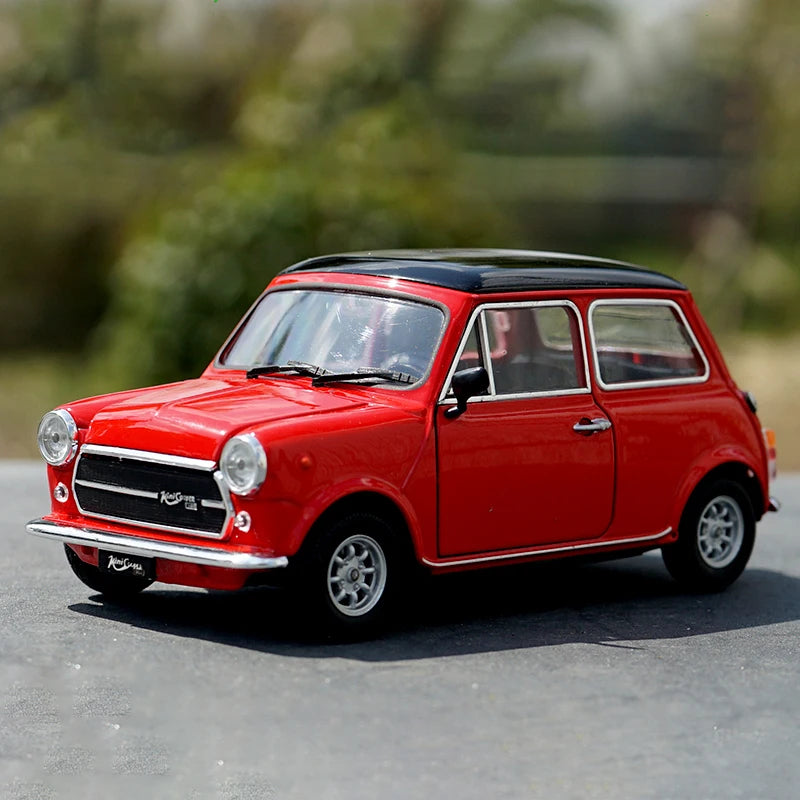 1:24 MINI Cooper 1300