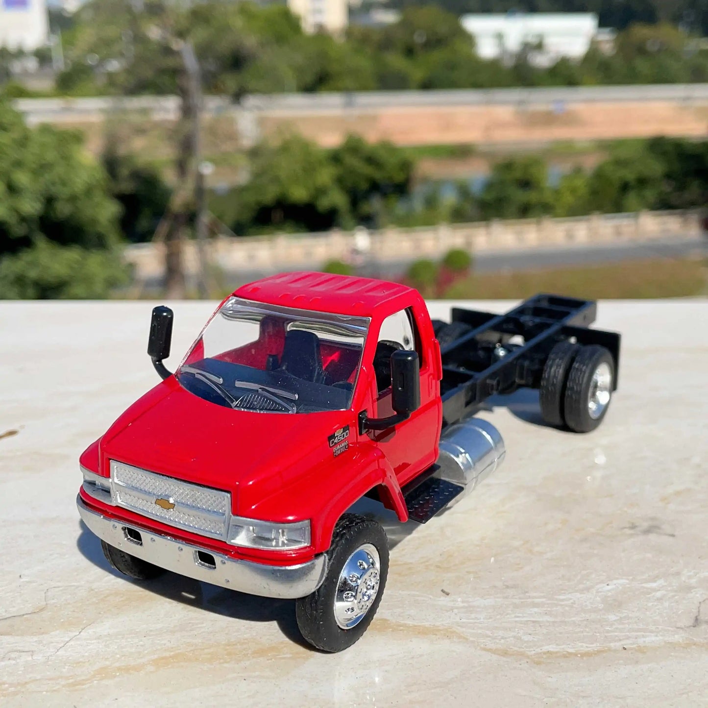 1:43 Chevrolet Truck