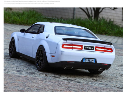 1:24 Dodge Challenger SRT Hellcat