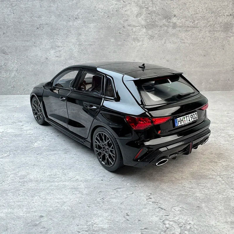 1:18 Audi RS3 2025