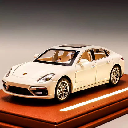 1:24 Posche Panamera