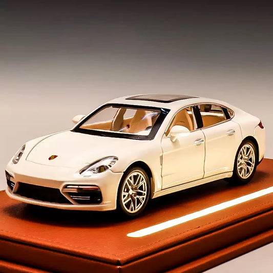 1:24 Posche Panamera