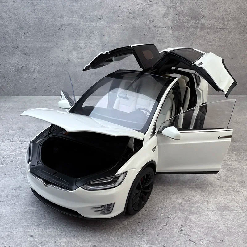 1:18 Tesla Model X