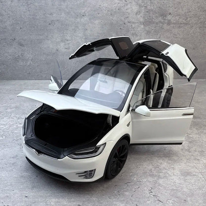 1:18 Tesla Model X