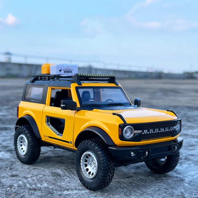 1:32 Ford Bronco Lima