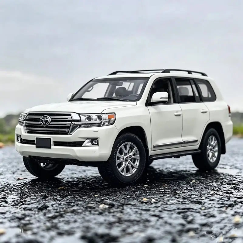 1:32 Land Cruiser LC200